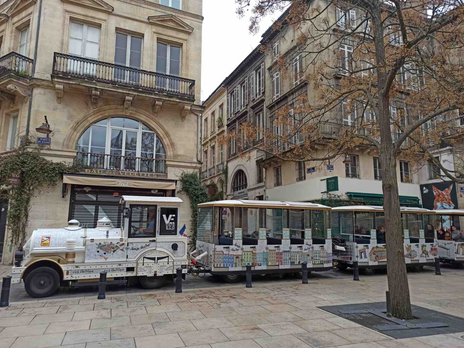 Visite de Bordeaux en petit train électrique >> Horaires et tarif